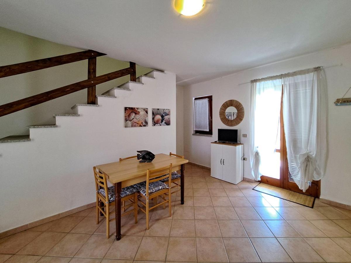 Residenziale Trilocale Aresula San Teodoro Apartment *